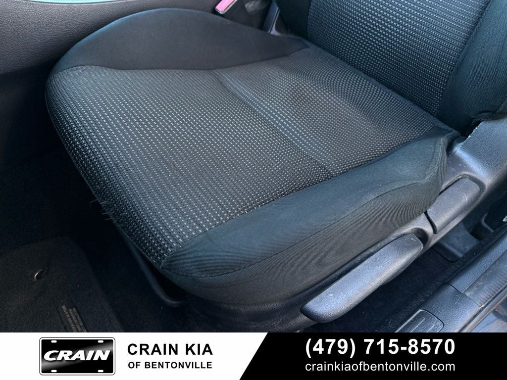 2012 Mazda Mazda3 i Sport - CLEAN CARFAX