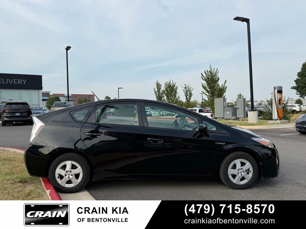 2011 Toyota Prius Four - SUNROOF / SOLAR PANEL ROOF