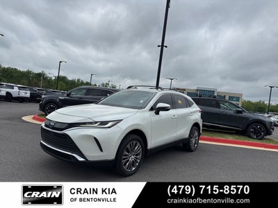 2022 Toyota Venza XLE - AWD