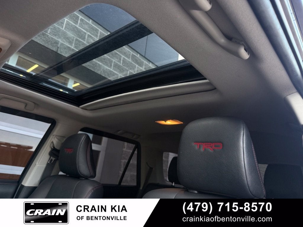 2022 Toyota 4Runner TRD Pro - 4WD / SUNROOF / CLEAN CARFAX