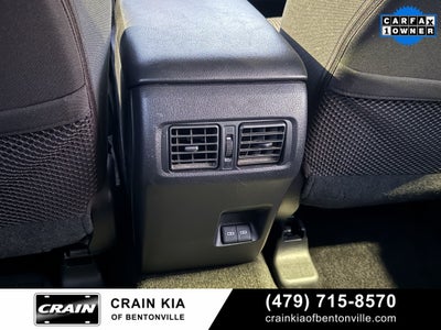 2024 Toyota 4Runner SR5 - 4WD / CLEAN CARFAX / ONE OWNER