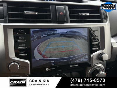 2024 Toyota 4Runner SR5 - 4WD / CLEAN CARFAX / ONE OWNER