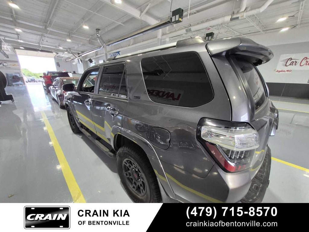 2020 Toyota 4Runner SR5 Premium - SUNROOF / CLEAN CARFAX / PREMIUM