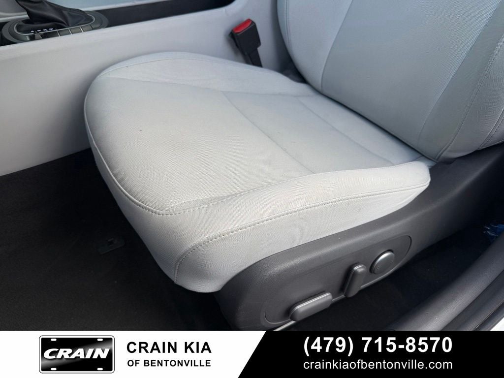 2025 Hyundai KONA SEL - CLEAN CARFAX / ONE OWNER
