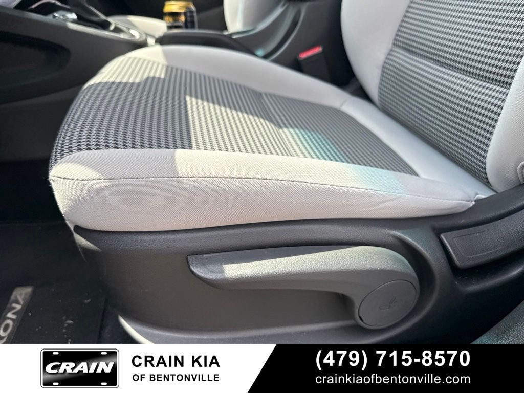 2023 Hyundai KONA SE - CARFAX ONE OWNER