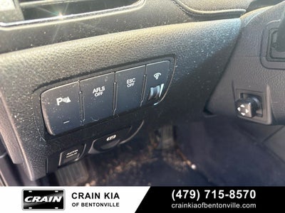 2011 Hyundai GENESIS 4.6 - AWD / SUNROOF / ONE OWNER