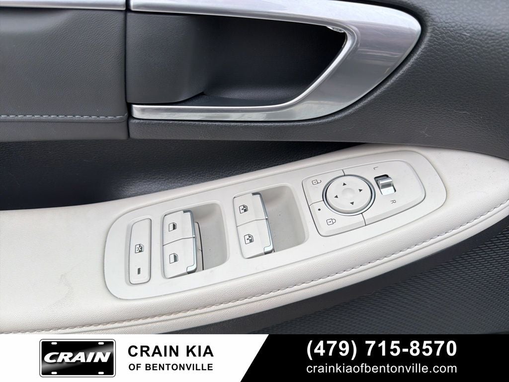 2022 Hyundai SONATA HYBRID Limited - CLEAN CARFAX / 51 HWY MPG / SOLAR PANEL ROOF