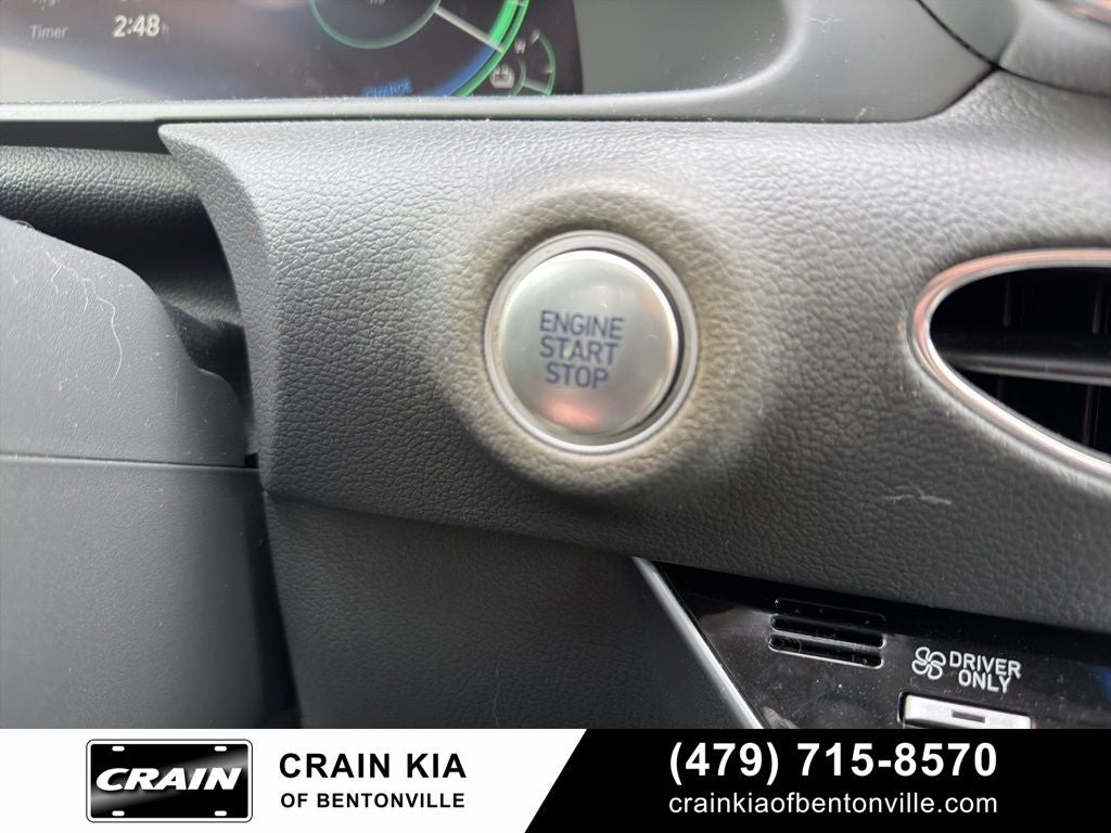 2022 Hyundai SONATA HYBRID Limited - CLEAN CARFAX / 51 HWY MPG / SOLAR PANEL ROOF