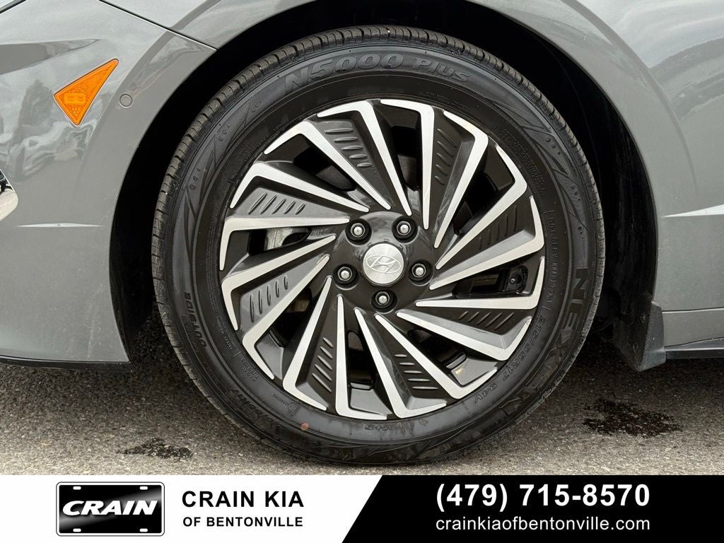 2022 Hyundai SONATA HYBRID Limited - CLEAN CARFAX / 51 HWY MPG / SOLAR PANEL ROOF