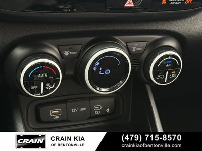 2024 Hyundai VENUE Limited - CLEAN CARFAX / ONE OWNER