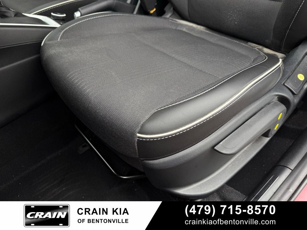 2024 Hyundai VENUE Limited - CLEAN CARFAX / ONE OWNER