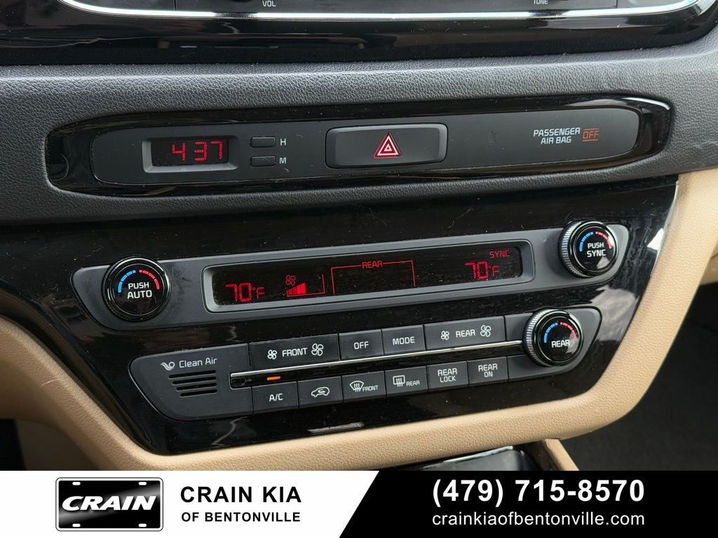 2016 Kia Sedona EX - CARFAX ONE OWNER