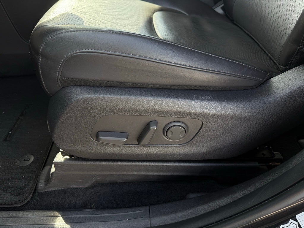 2024 Kia Carnival LX - KIA CPO / CLEAN CARFAX / ONE OWNER