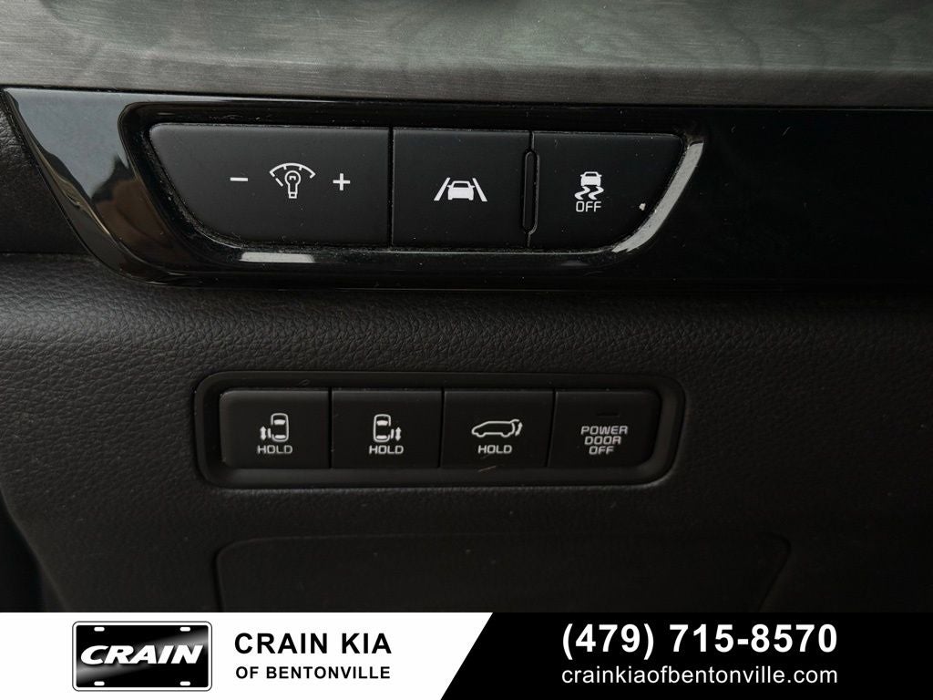 2022 Kia Carnival SX - DUAL SCREEN DVD