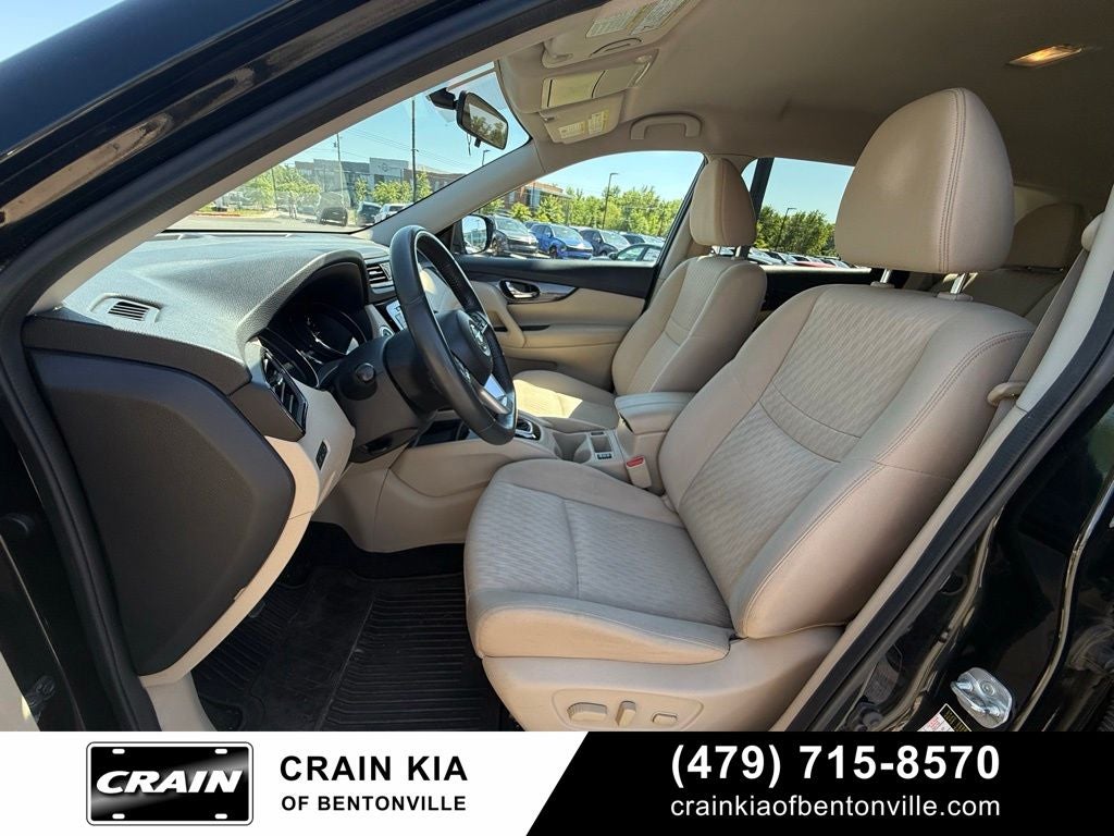 2017 Nissan Rogue SV Premium Package