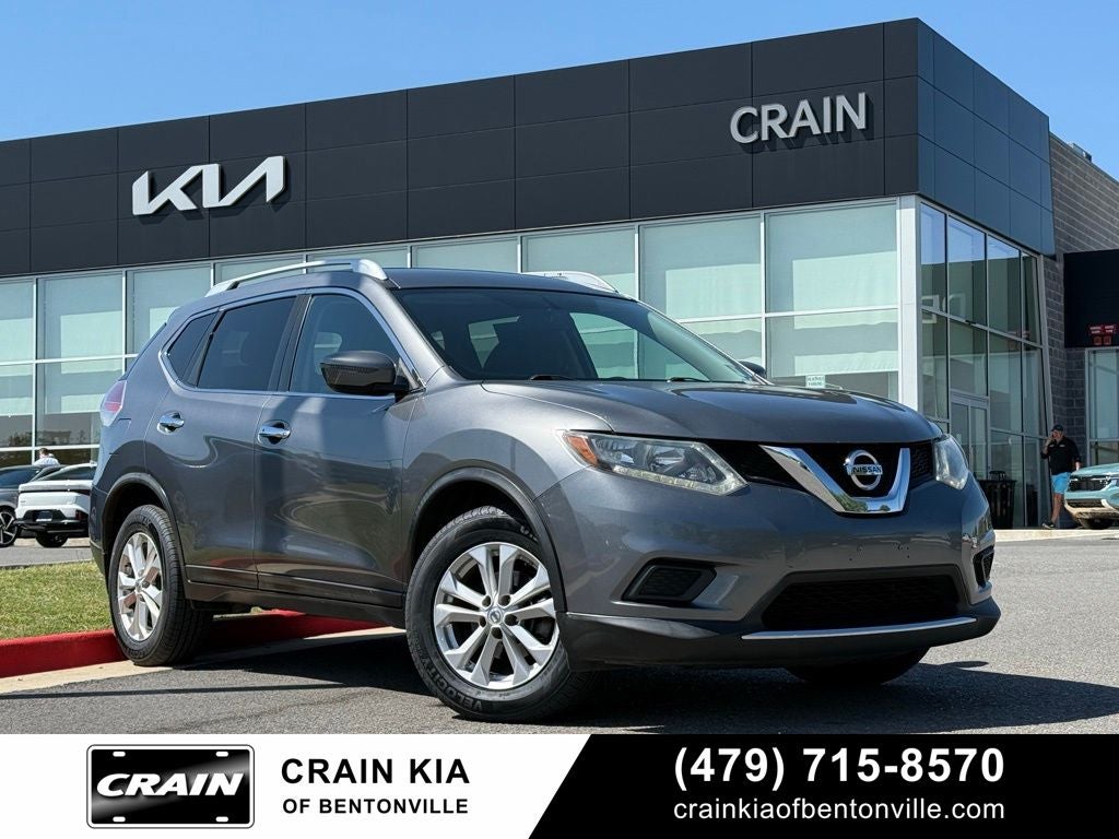 2016 Nissan Rogue SV - AWD / CLEAN CARFAX