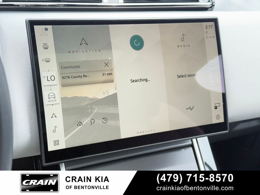 2024 Land Rover Range Rover Velar Dynamic SE - 4WD / SUNROOF / CLEAN CARFAX