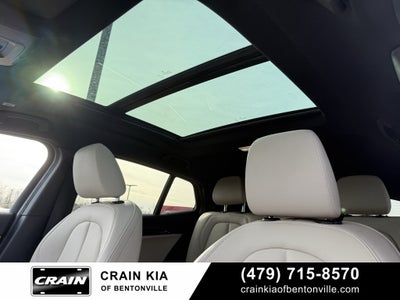 2023 BMW X2 xDrive28i - AWD / PANORAMIC SUNROOF / CLEAN CARFAX