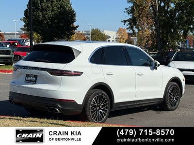 2019 Porsche Cayenne Base - AWD / PANORAMIC SUNROOF / CLEAN CARFAX