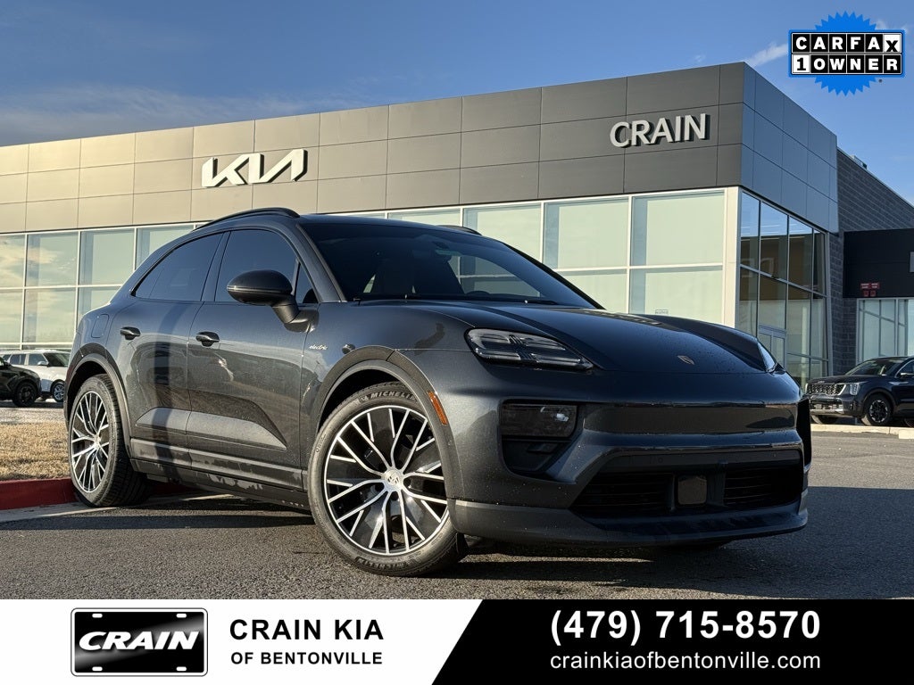2024 Porsche Macan Electric 4 - AWD / PANORAMIC SUNROOF / ONE OWNER