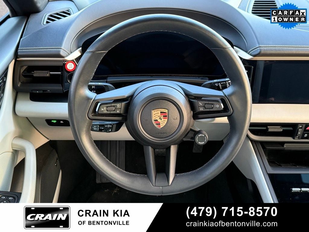 2024 Porsche Macan Electric 4 - AWD / PANORAMIC SUNROOF / ONE OWNER