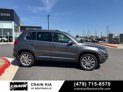 2016 Volkswagen Tiguan SE 4Motion - AWD / SUNROOF / CLEAN CARFAX
