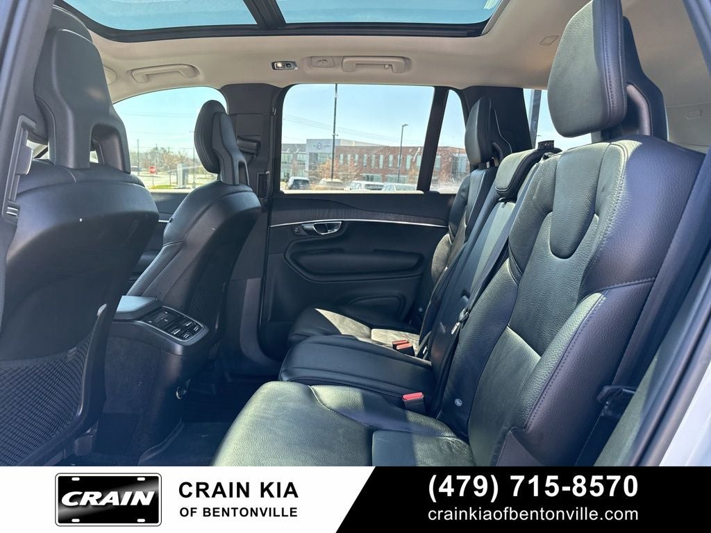 2020 Volvo XC90 T6 Momentum - AWD / PANORAMIC SUNROOF