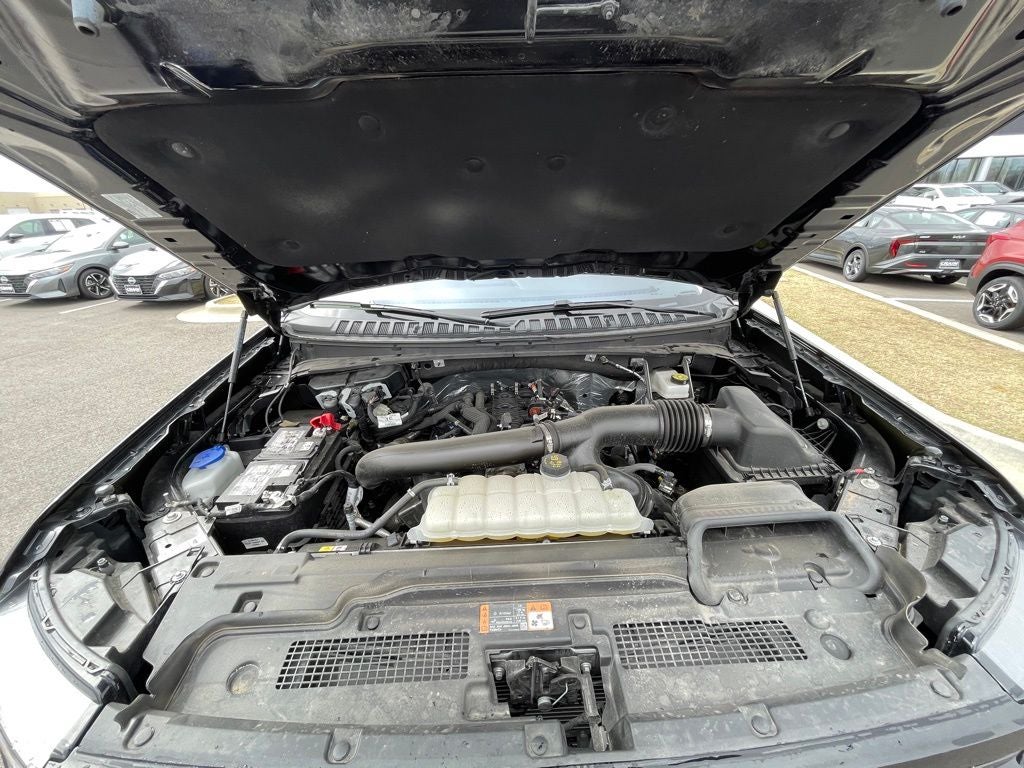 2025 Ford Expedition Max Platinum 4X4 / MOONROOF / HEATED SEATS