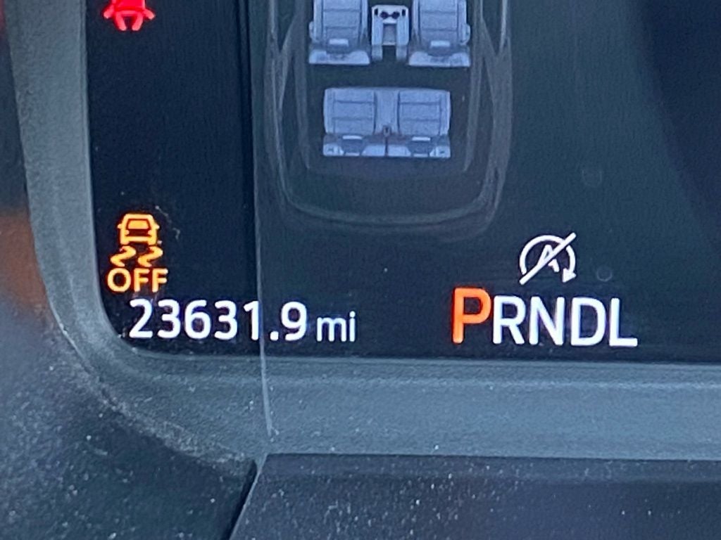 2025 Ford Explorer Platinum 4X4 / HEATED SEATS / NAV