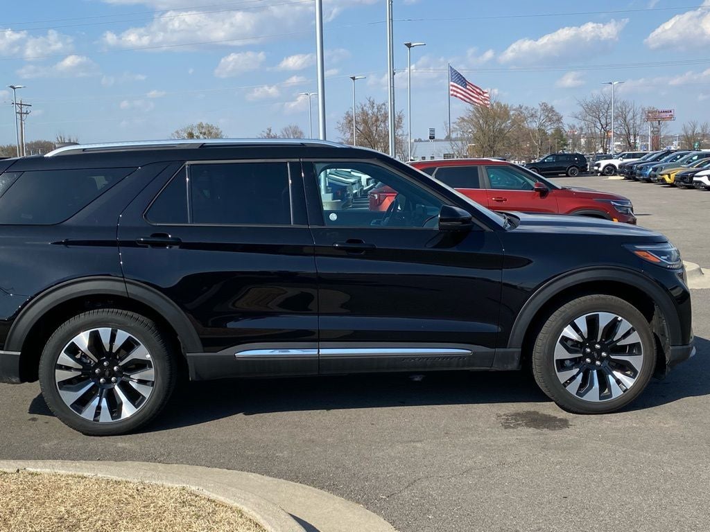 2025 Ford Explorer Platinum 4X4 / HEATED SEATS / NAV