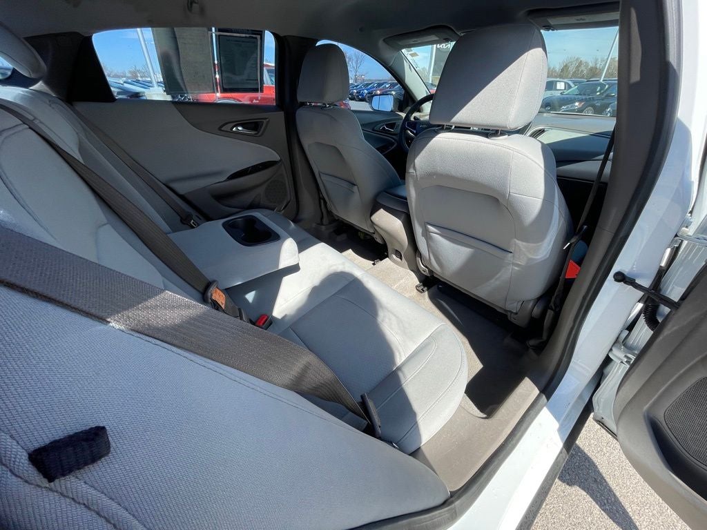 2016 Chevrolet Malibu LS 1LS