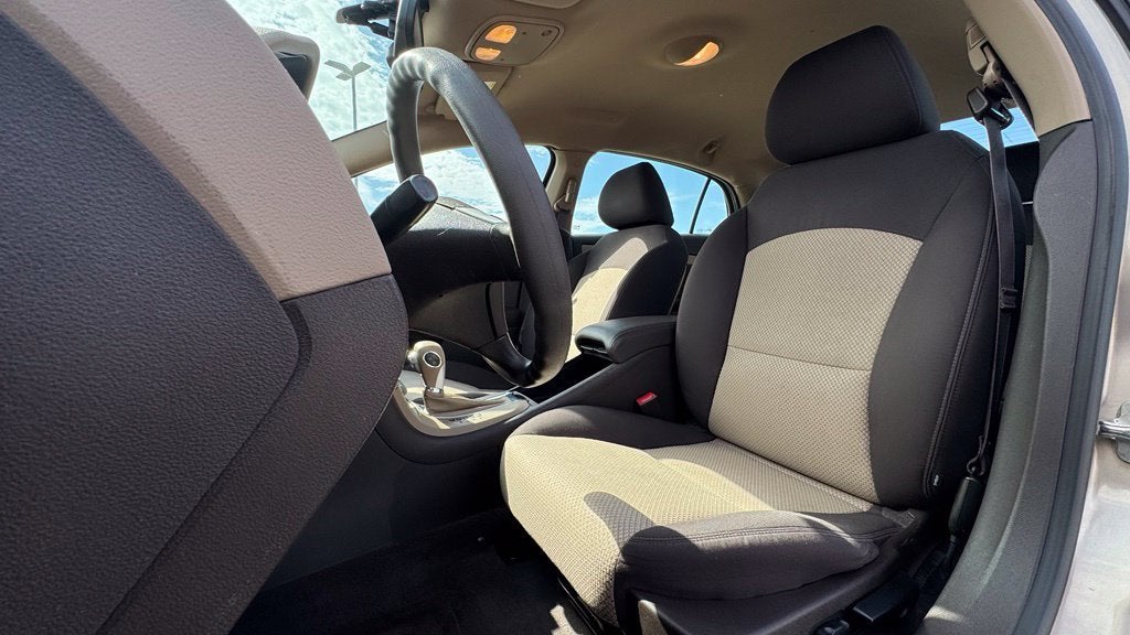2012 Chevrolet Malibu LT 1LT / POWER DRIVERS SEAT / CONVENIENCE PACKAGE