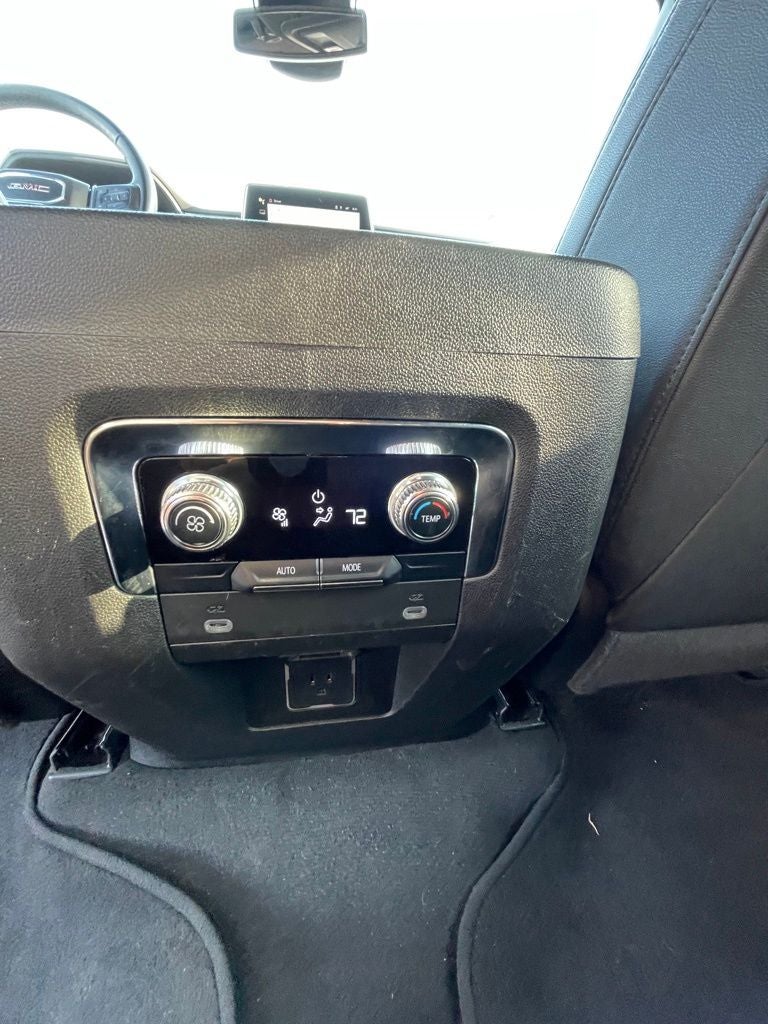 2023 GMC Yukon XL SLT 4X4 / HEATED SEATS