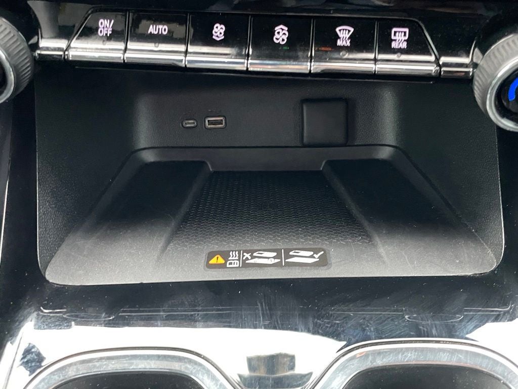 2025 Chevrolet Traverse LT CLEAN CARFAX / ONE OWNER