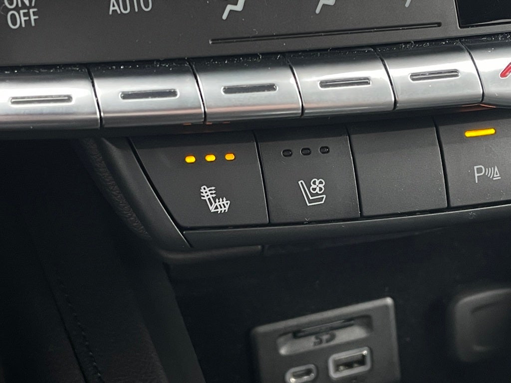 2020 Cadillac XT4 Sport AWD / LEATHER / HEATED SEATS