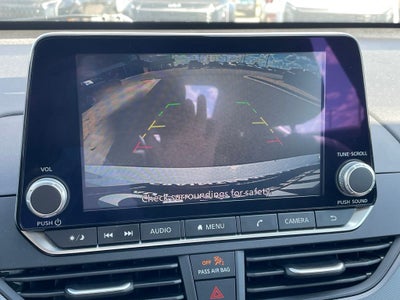 2025 Nissan Altima 2.5 SR ONE OWNER / POWER DRIVERS SEAT / BLIND SPOT