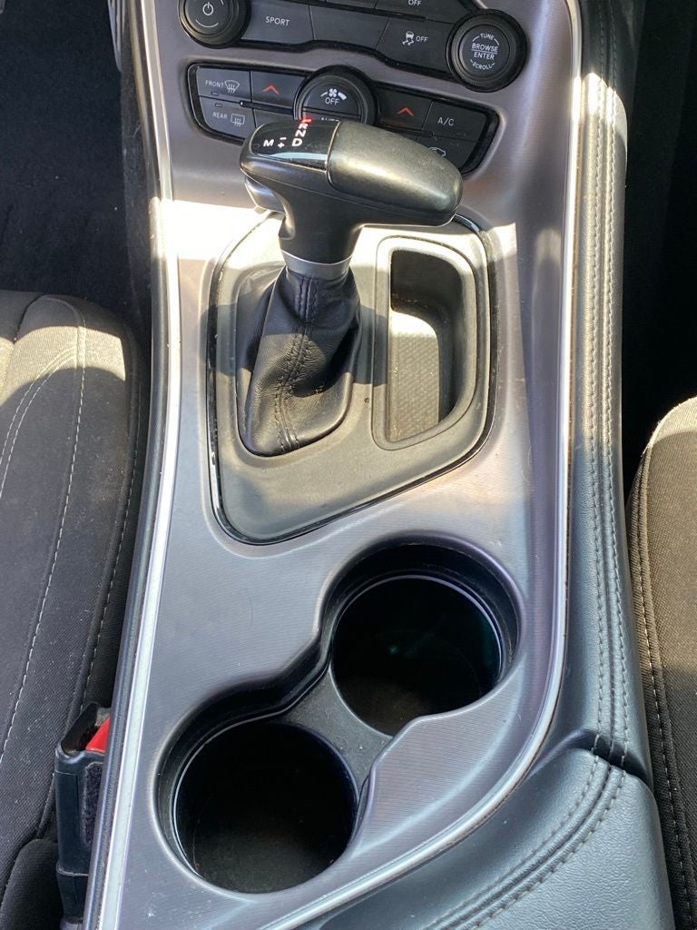 2021 Dodge Challenger SXT ONE OWNER / CLEAN CARFAX