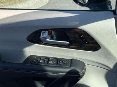 2024 Chrysler Pacifica Limited HEATED SEATS / LEATHER / MOONROOF