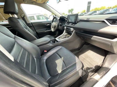 2020 Toyota RAV4 XLE Premium