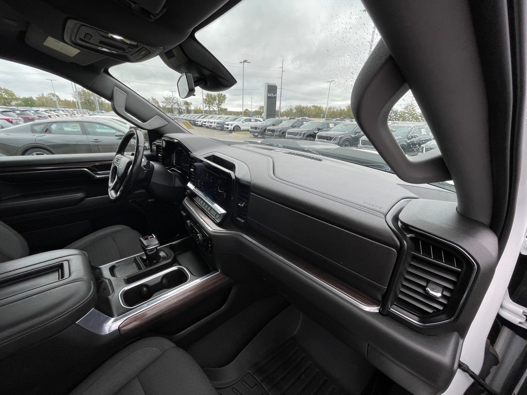 2022 Chevrolet Silverado 1500 LT Trail Boss HEATED SEATS / 4X4 / CLEAN CARFAX