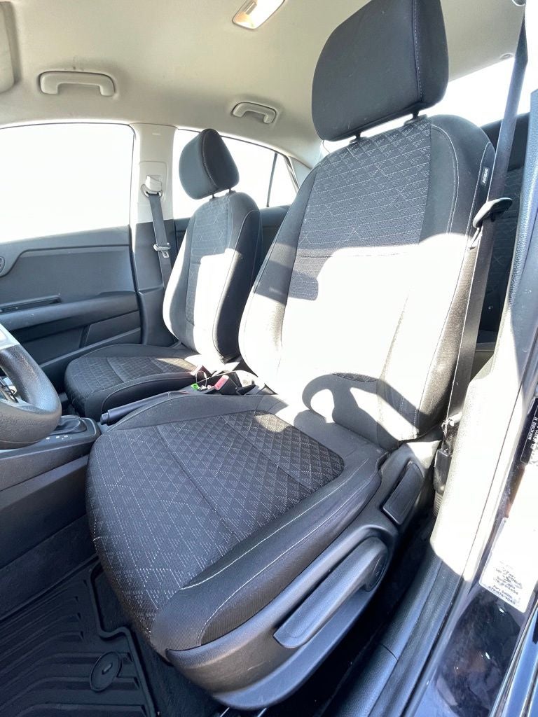 2022 Kia Rio LX ONE OWNER / CLEAN CARFAX