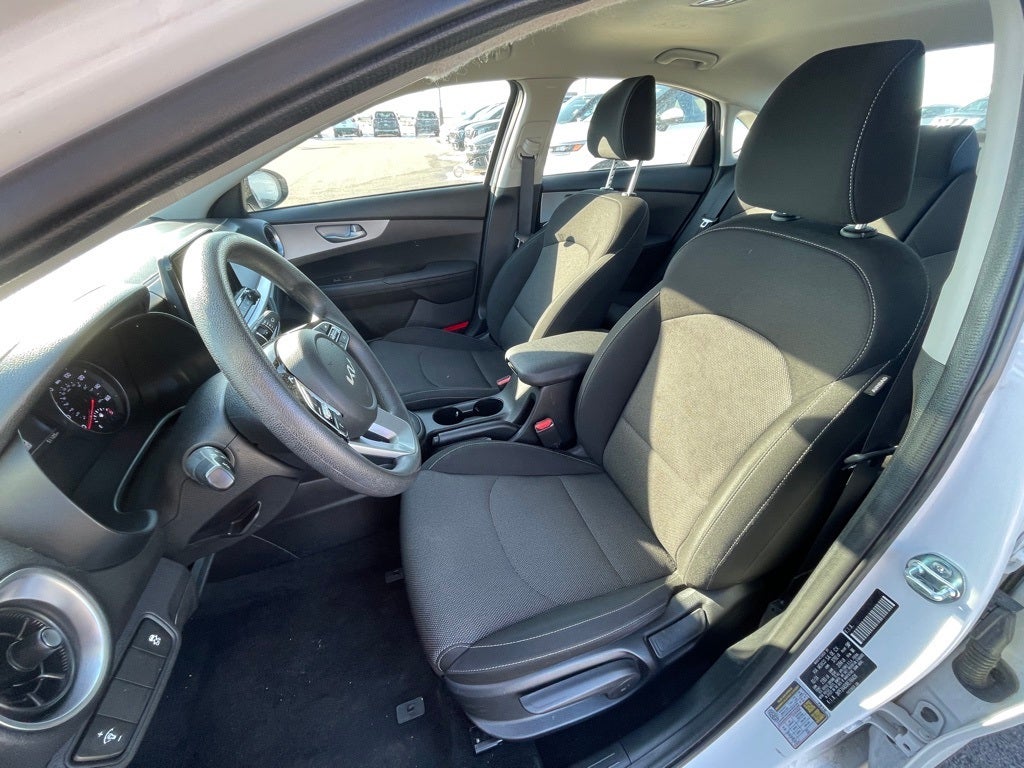 2024 Kia Forte LXS CPO / ONE OWNER