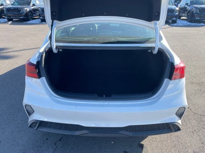 2024 Kia Forte LXS CPO / ONE OWNER