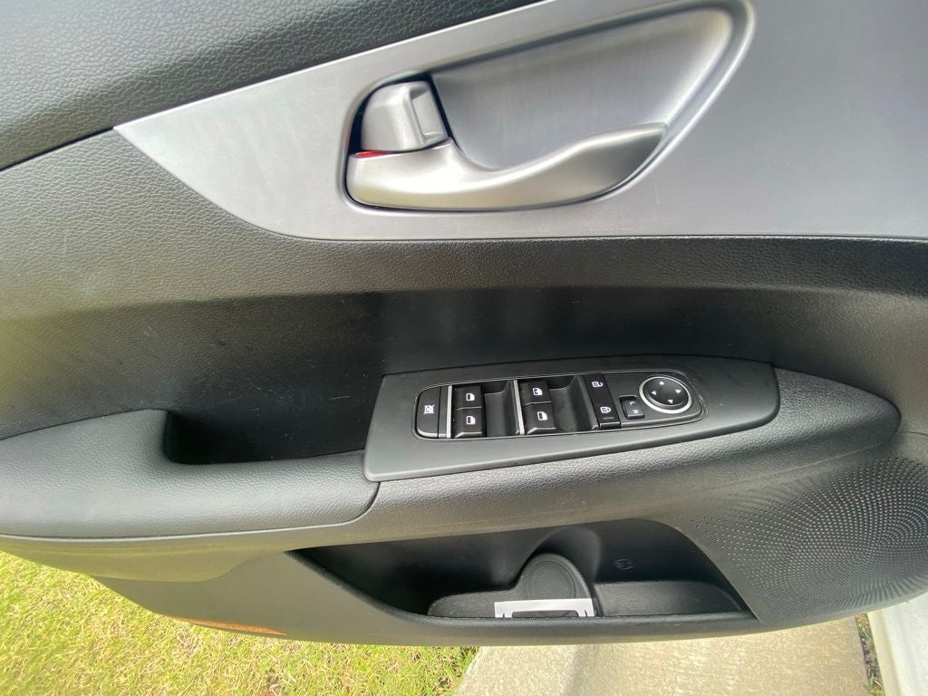 2024 Kia Forte LXS GREAT MPG