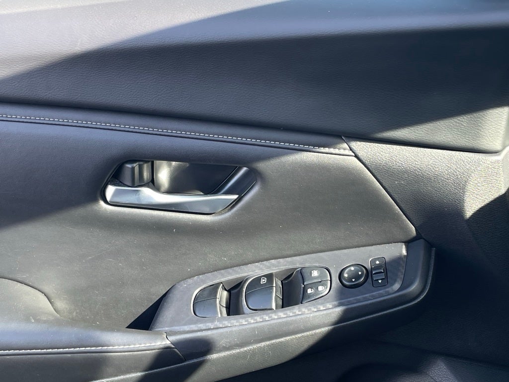 2024 Nissan Sentra SV ONE OWNER / CLEAN CARFAX