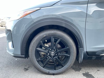 2021 Nissan Kicks SR