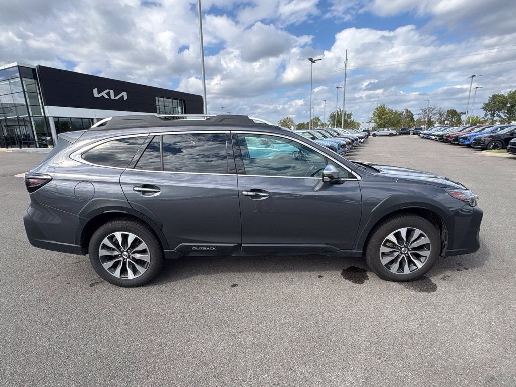 2025 Subaru Outback Touring XT MOONROOF / HEATED SEATS / ONE OWNER