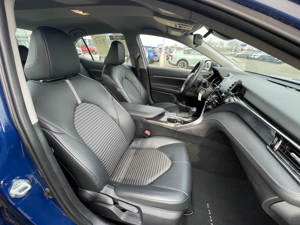 2024 Toyota Camry SE ONE OWNER