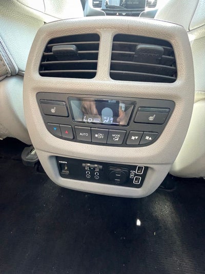 2021 Honda Pilot Touring 7 Passenger / 3RD ROW