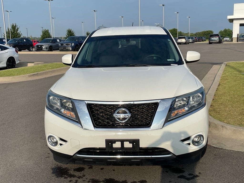 2016 Nissan Pathfinder SV